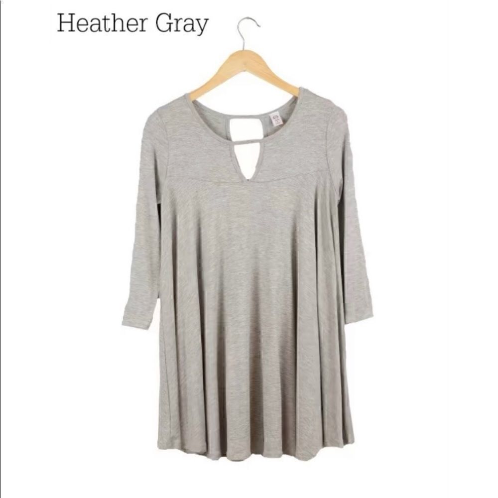 Cents of Style Gray Keyhole Tunic Sz XL - Picture 2 of 5